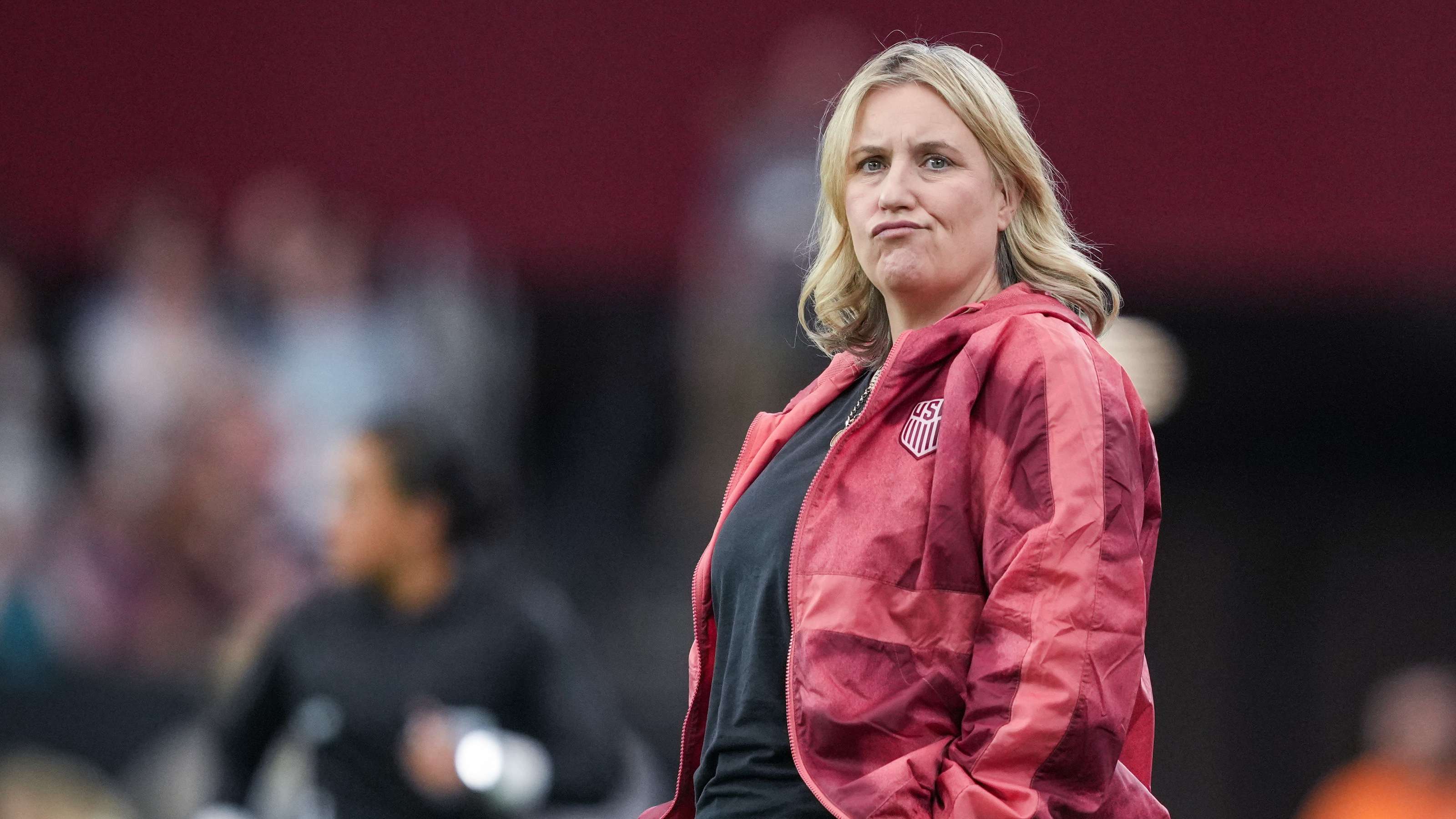 更在于幕后 更在于幕后